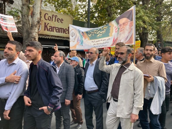 حضور کارکنان و کارگزاران زیارتی استان گلستان در تجمع ضد استکباری یوم الله 13 آبان 