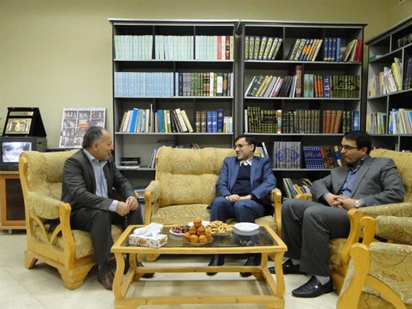 نشست مشترک مدیر حج و زیارت استان گلستان با رئیس شعب بانک ملی استان گلستان